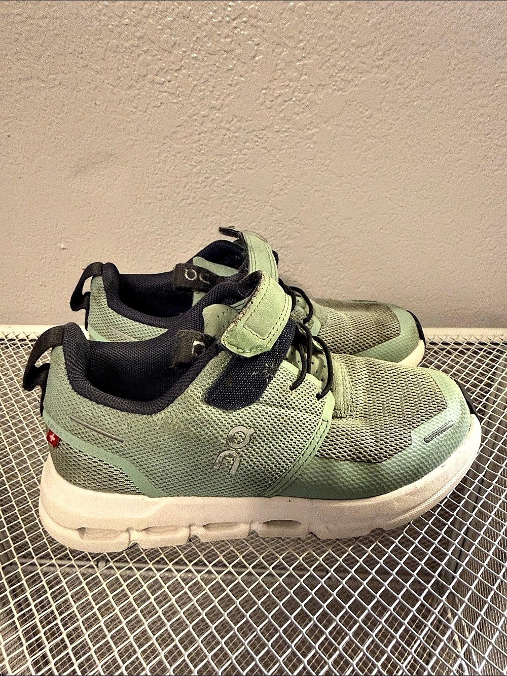 On Cloud Play Athletic Shoes Green US 11